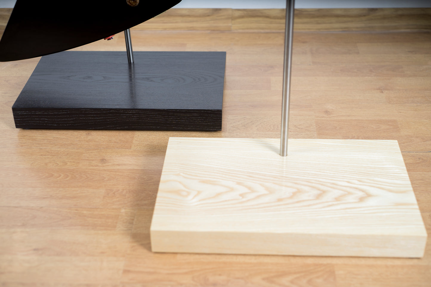 Guitar stand ashwood by M-ski