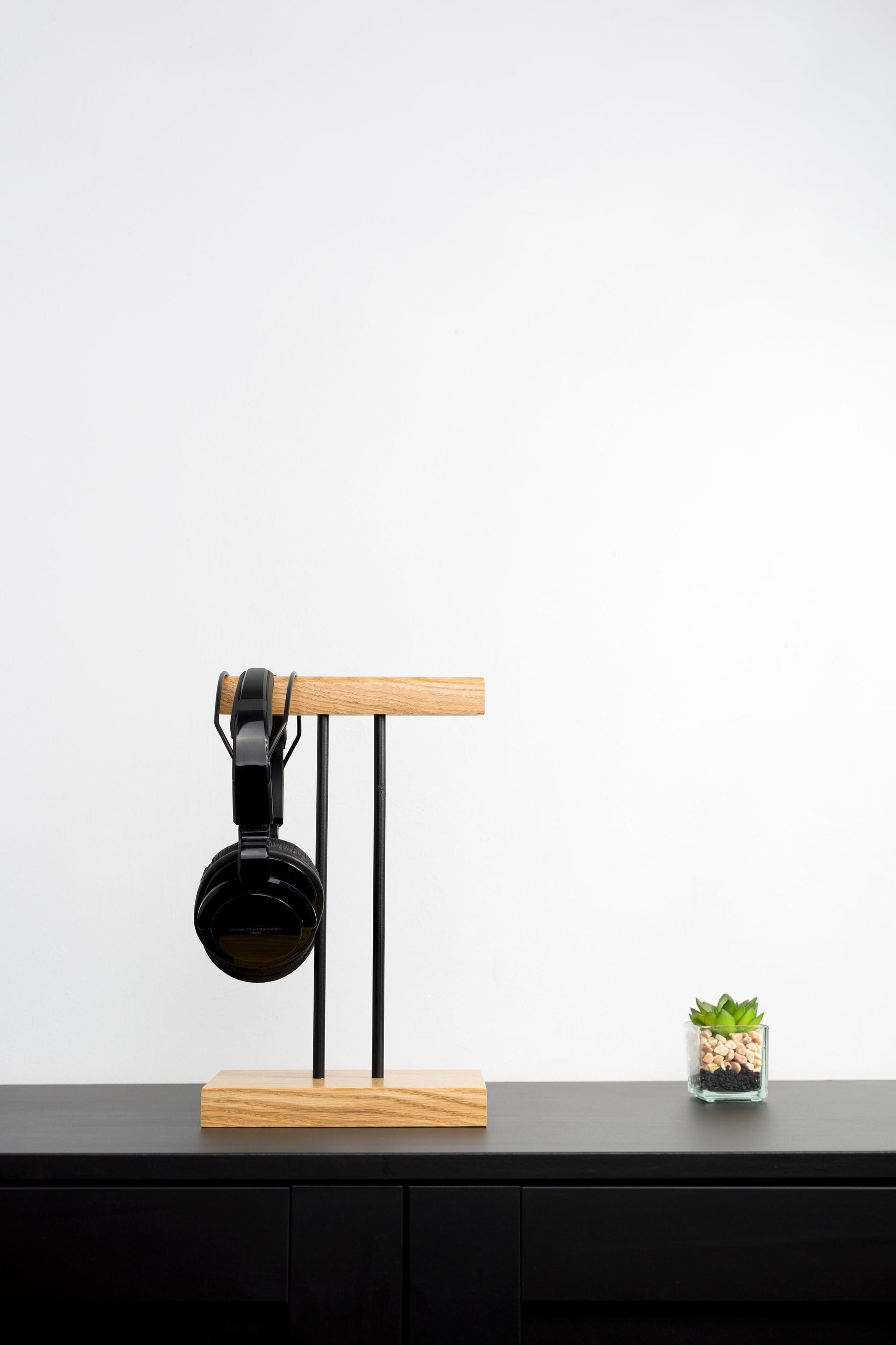 Headphone stand oak by M-ski 4