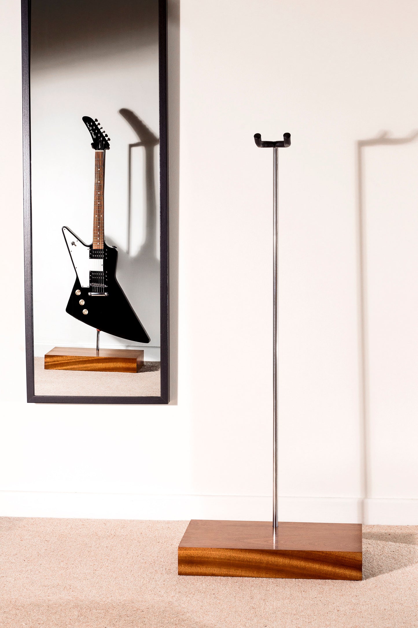 Mahogany Guitar / Bass stand - Cubic - by M-ski